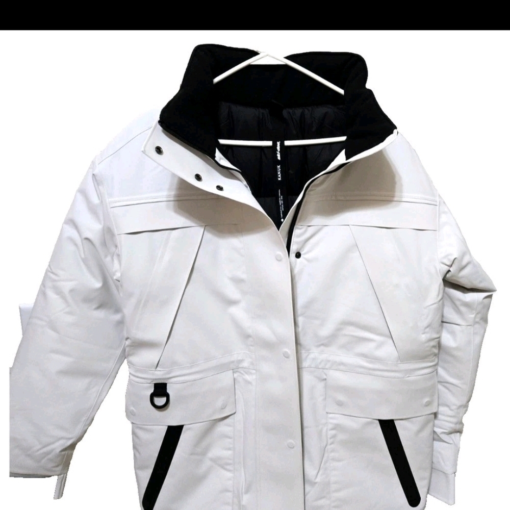 NWT WOMENS KANUK WHITE WINTER -35 JACKET
